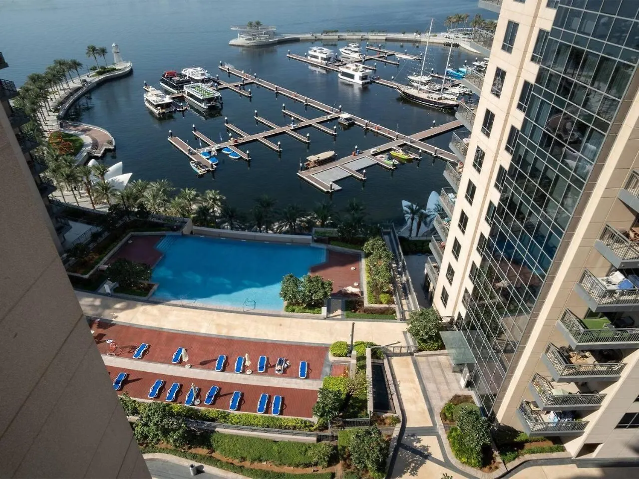 Apartment Stylish 2 Bedroom Suite With Stunning Creek And Skyline Views Dubai