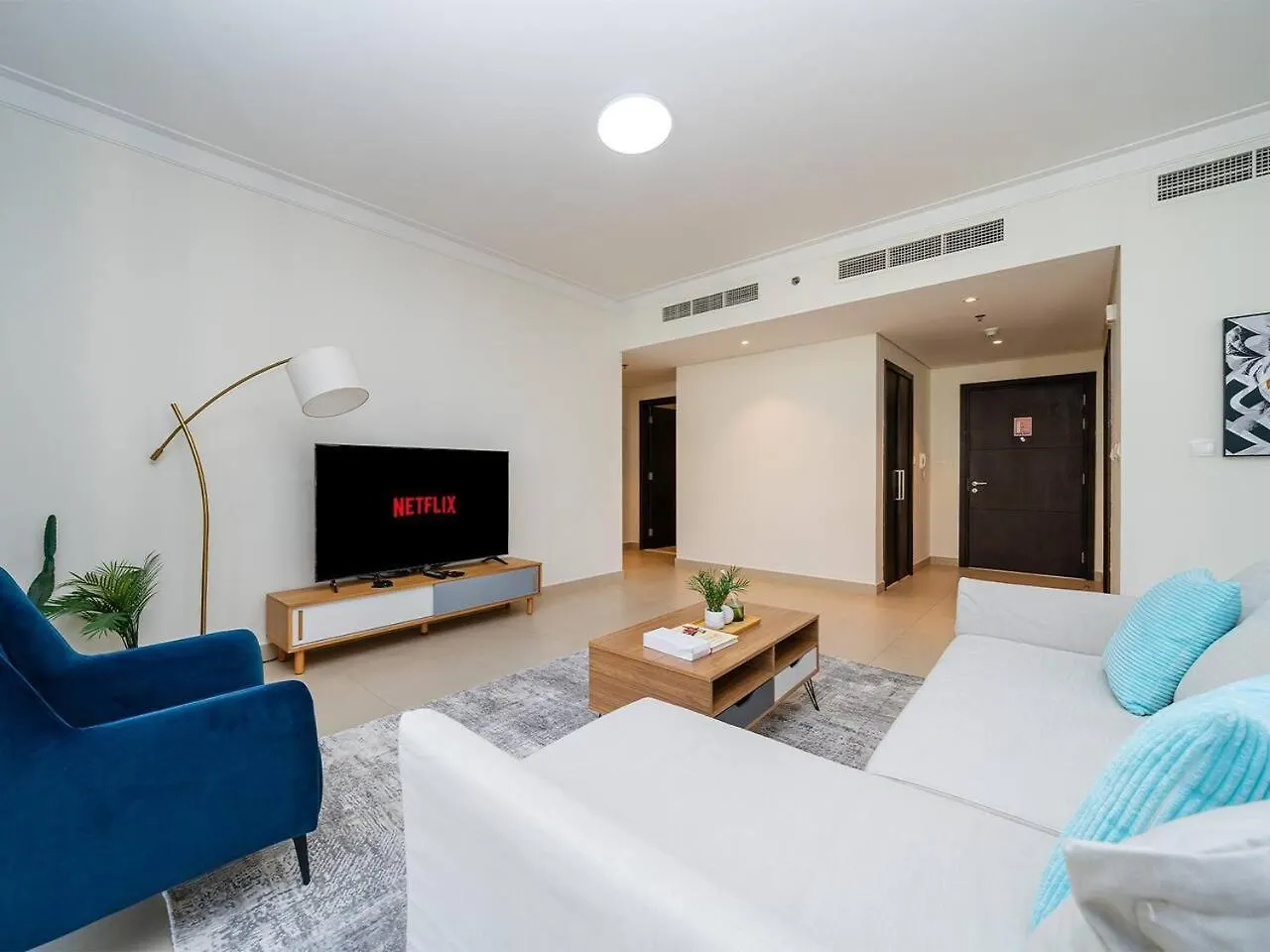 Apartment Stylish 2 Bedroom Suite With Stunning Creek And Skyline Views Dubai United Arab Emirates